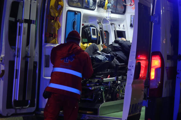 POGINUO MUŠKARAC U BRESNICI: Teška nesreća kod Kragujevca, vozač izgubio kontrolu!