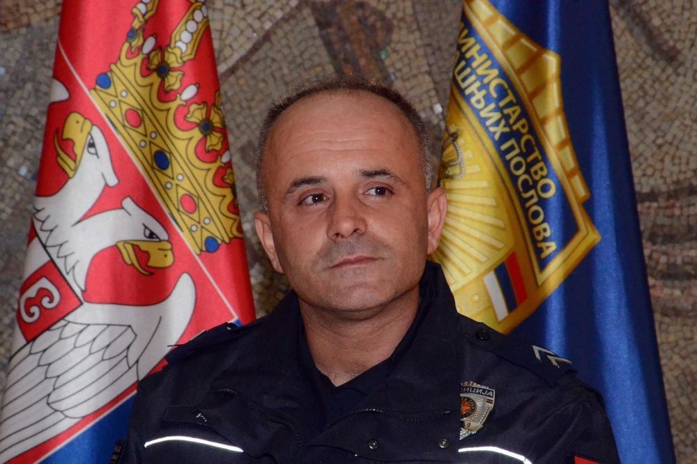 KRENUĆE VAM SUZE: Srpski policajac heroj izgubio je oca sa 6 meseci!