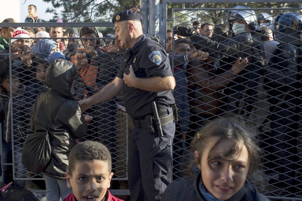 (UŽIVO) NOVI SRPSKO-HRVATSKI (TRGOVINSKI) RAT: Ko će prvi popustiti? (FOTO)