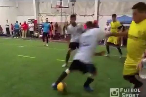 Ronaldu se smeju zbog debljine, ali na njegove fore i dalje nasedaju! (VIDEO)