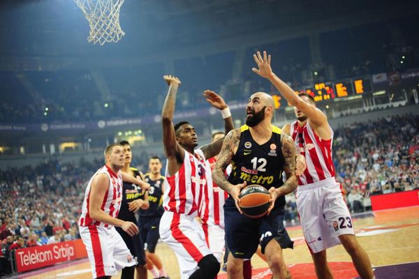 Pomerena utakmica Crvena zvezda - Fenerbahče!