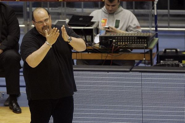 Kinzi ju je uvek pozdravljao, obožavala je Peru Božića, ali se niko nije obradovao dolasku Džikića u Partizan kao ona! (FOTO)