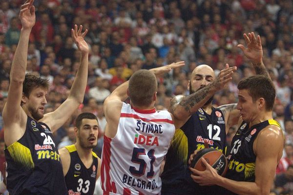 Vatren doček za Fenerbahče, posebno za bivše partizanovce! (FOTO) (VIDEO)