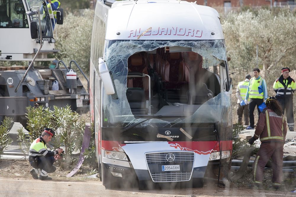 U jezivom sudaru poginulo 13 žena, 50 osoba povređeno (FOTO)