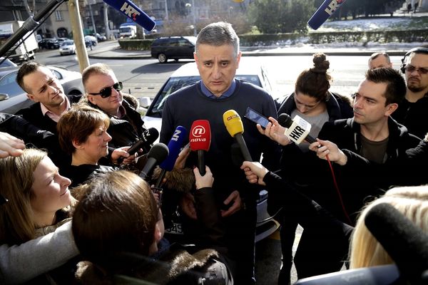 Jesu to bile packe iz Brisela? Karamarko sad tvrdi da Hrvatska neće blokirati ulazak Srbije u EU