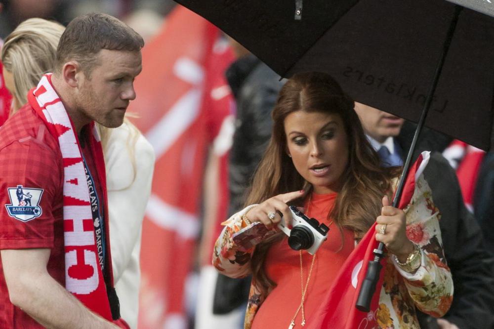 Biće vam muka kada vidite šta je pila Runijeva žena posle porođaja! (FOTO)