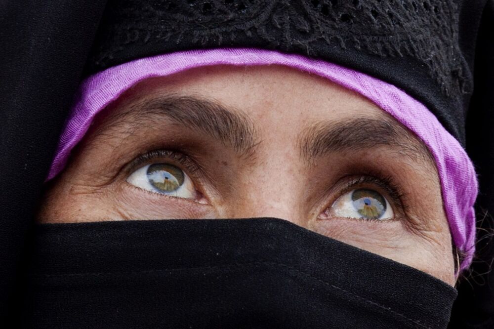 Devojka muslimanske vere nije razgovarala sa roditeljima zbog udaje za Srbina
