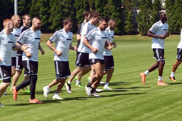 Partizan u jednom danu završio dva posla: Stigao golman, otišao vezista! (VIDEO)