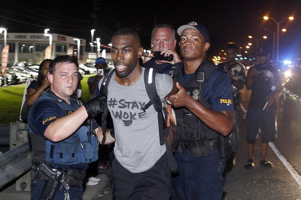 Građanski rat na pomolu? Više od 200 uhašđenih u protestima u SAD (FOTO)