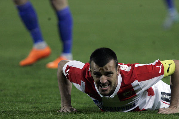 Posle jezive povrede koju je zaradio, oglasio se kapiten Crvene zvezde! (VIDEO)