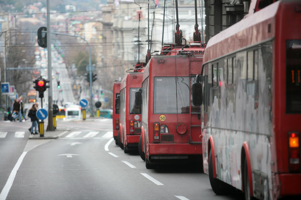 Beograđani besni: Zbog radova do centra grada putuju satima!