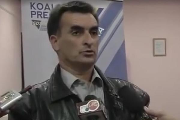 Zašto da glasaju za nas? Paaaaa.... Posle ovoga njegova partija neće osvojiti nijedan glas! (VIDEO)