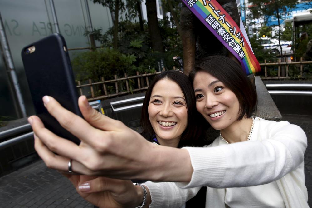 Mnogo robota, malo seksa: Zašto toliko mladih Japanaca još nije skinulo mrak? (FOTO)