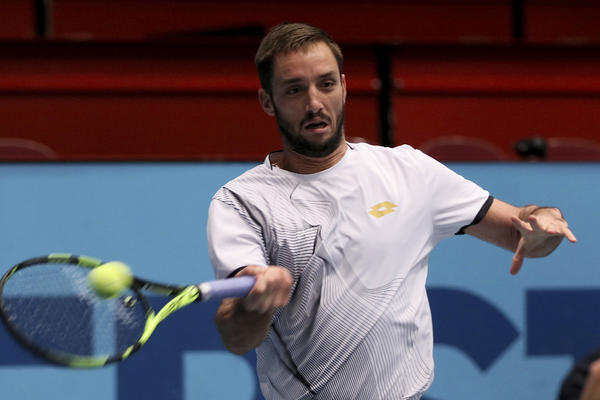 Niko ne igra luđe mečeve od njega: Troicki posle drame i pakla prošao dalje u Parizu! (FOTO)