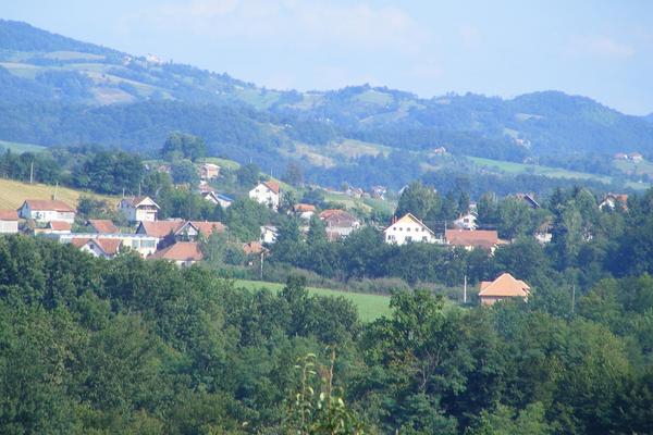 U OVOM SRPSKOM SELU POKLANJAJU PLACEVE: Ali ima jedna začkoljica...