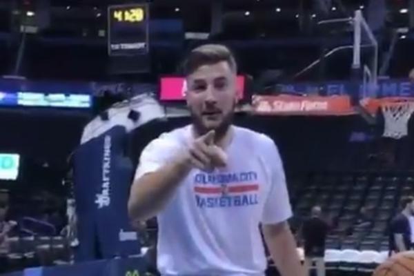 Da li je to Lovernj ili Vestbruk? Bivši igrač Partizana izveo najšmekerskiji potez sezone u NBA ligi! (VIDEO)