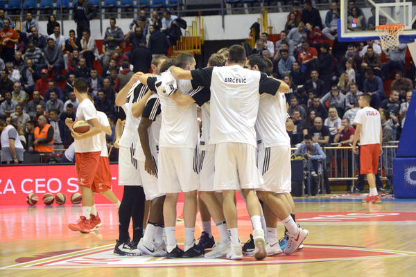 DA LI JE MOGUĆE DA SE PARTIZANU OVO DEŠAVA: Jedan od najboljih iznesen sa terena! (FOTO) (VIDEO)