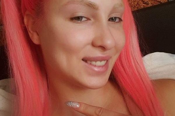 NOVI LJUBAVNI TROUGAO NA ESTRADI Pevačica otkrila: Jovana je znala da spavam s njenim dečkom! (FOTO)