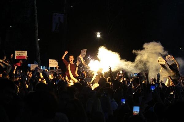 STUDENTI BEOGRADSKOG UNIVERZITETA PODRŽALI ZAHTEVE KOLEGA IZ NS: Ali dodali su još jedan, PETI ZAHTEV!