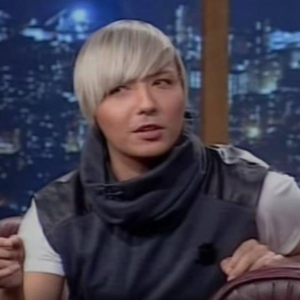 Milan StankoviĆ Sada Ima Dugu Kosu Pogledajte Kako Pevač Izgleda 