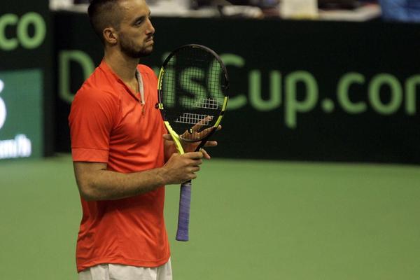 Troicki je vodio 5:0, a onda je od narednih 15 gemova drugi Srbin osvojio 13!