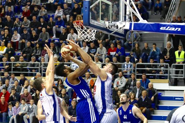 ŠTA UČINI CRNA GORO, ŠTA BI REK'O NJEGOŠ?! Skandalozan potez crnogorskih vlasti, ovo je novi nož u leđa srpstvu! (FOTO)