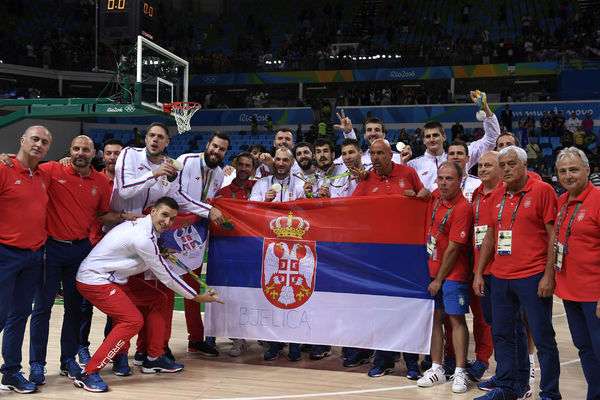 NBA JE ZADALA ŽESTOK UDARAC I SRBIJI: Na njih sve Đorđević neće moći da računa!