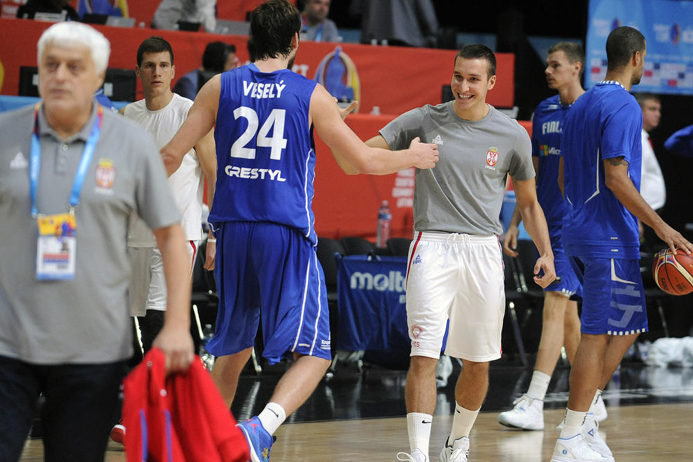 Kad Dule nauči, a Željko usavrši: Potez ljubimca Grobara u polufinalu Evrolige zasenio je košarkaški svet (VIDEO)