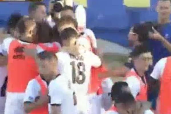 FUDBALSKA BAJKA TRAJE! Vratila se Parma! (VIDEO)