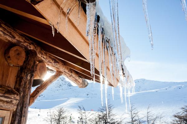 POLARNI TALAS: Dvoje ljudi umrlo zbog hladnog vremena u Argentini!