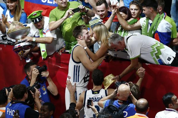 Samo jedna stvar je mogla da bude prva tetovaža Luke Dončića! I to preko celih rebara! (FOTO)