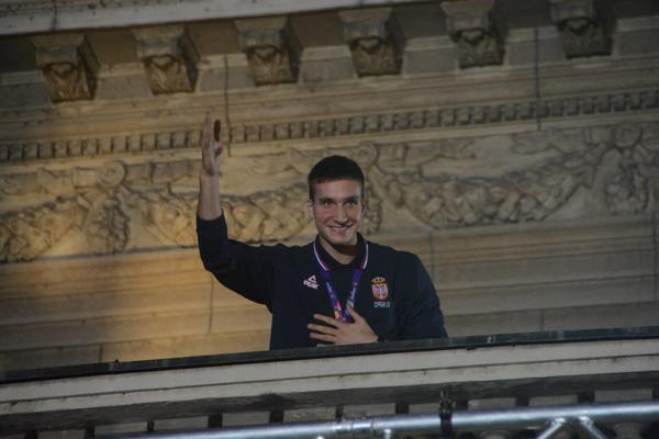 Bogdan odgovorio na bračnu ponudu simpatične dame! (FOTO)