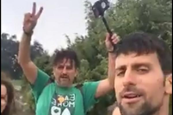 JOVANE MEMEDOVIĆU, ČUVAJ POSAO! PREOTEĆE TI GA NOLE! Đokovići u divljini, Novak hoće da šalje i pod mač... (VIDEO)