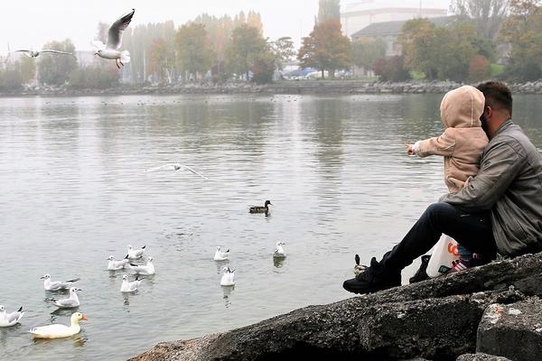 I PAPUČARI ŽIVE KRASNO! Mališan je napisao pismo o svom tati i IZBLAMIRAO GA ZA SVA VREMENA! (FOTO)