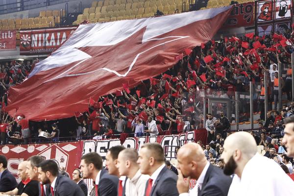 DVOBOJ FENJERAŠA! Zvezda izazvala Efes, ali ne u košarci! (VIDEO)