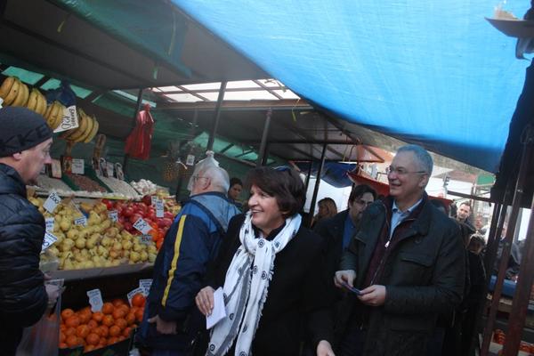 Šutanovac sa građanima: Sklonićemo kriminalce sa ulice, Beograd će biti bezbedan