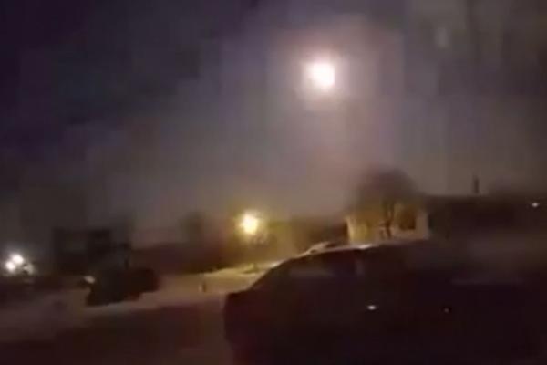 MISLILI SU DA DOLAZE VANZEMALJCI: Ogroman METEOR im se srušio na kuću! (VIDEO)