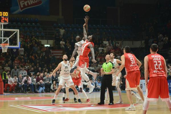 ZVEZDINA MAŠINA MELJE BEZ FELDINA: Raketaš Dobrić uništio Partizan! (FOTO) (VIDEO)