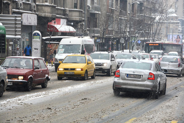 Vesić: Ulice prohodne, saobraćaj normalno i bez zastoja