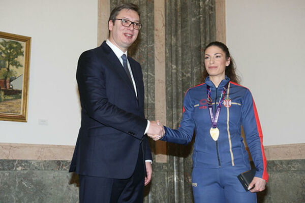 VUČIĆ PRIMIO SVETSKU KRALJICU IVANU I STRELCE: Hoćemo 12 medalja u Tokiju na Igrama! (FOTO)