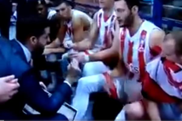 PROBLEMI U SVLAČIONICI ZVEZDE? Oglasio se Alimpijević i razjasnio zašto je hteo da šamara igrače! (VIDEO)