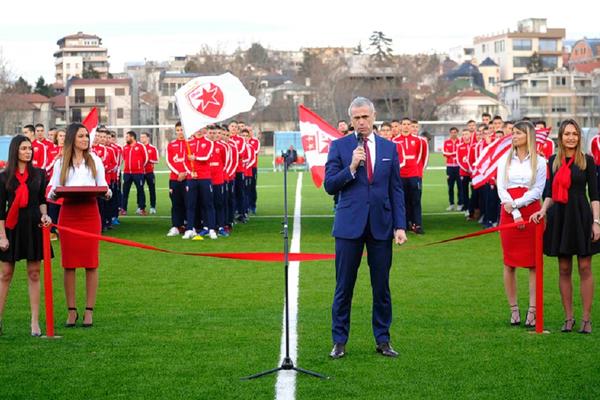 ZNATE LI KOLIKO MILIONA DUGUJE ZVEZDA? Terzić otvorio novi stadion, pa dao odgovor na pitanje koje muči sve zvezdaše! (FOTO)