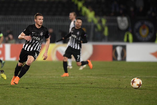 POBEDA CRNO-BELIH: Ivanović srušio Nišlije i odložio Zvezdinu proslavu bar do vikenda! (FOTO) (VIDEO)