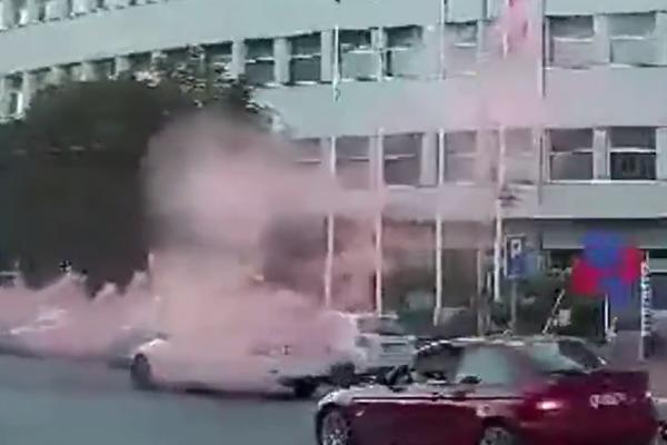 GORI NIŠ: Meraklije okupirale centar grada, Radnički posle 36 godina igra Evropu! (FOTO) (VIDEO)