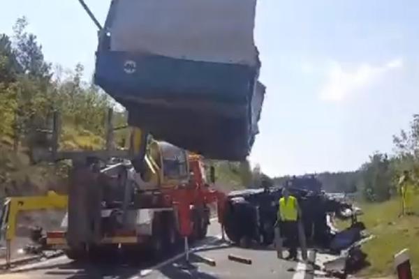 UZNEMIRUJUĆI SNIMCI! Kako je poginuo BEOGRAĐANIN u Hrvatskoj, video sa lica mesta će vas zaista NAJEŽITI (VIDEO)