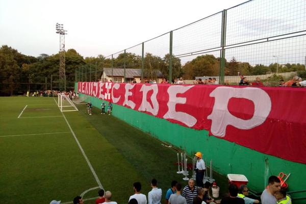 ZVEZDA SA NAVIJAČIMA NA SALCBURG!!! (FOTO)