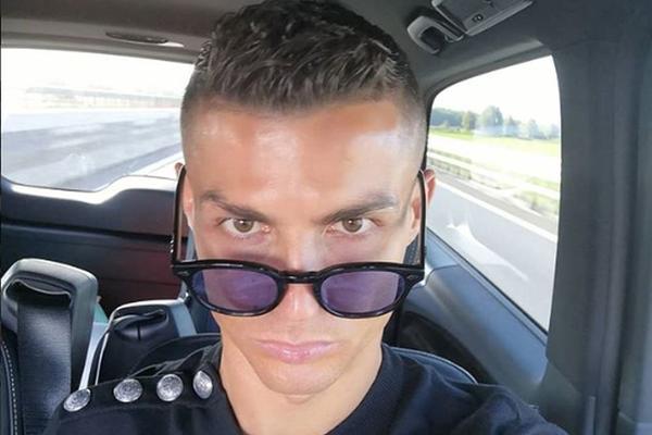 NAJPOPULARNIJI NA SVETU, PREŠIŠAO I HOLIVUD: Kristijano Ronaldo postao kralj Instagrama usred afere sa silovanjem!