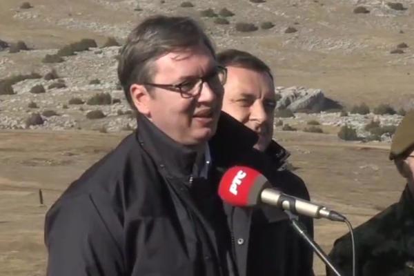 VUČIĆ S PONOSOM SAOPŠTIO TOKOM VEŽBE VEK POBEDNIKA: Odbijen zahtev Prištine da preuzme struju sa severa Kosova!