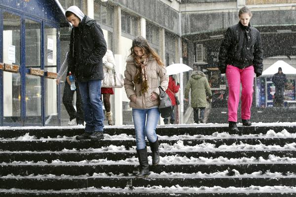 SNEG U SRBIJI UVEČE: Očekuje se pet do deset santimetara snega!