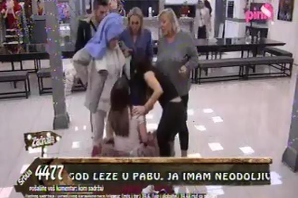 PUKLA ZBOG SE*SA! Miljana plakala i histerisala: Mama, molim te da ne dolaziš! (VIDEO)